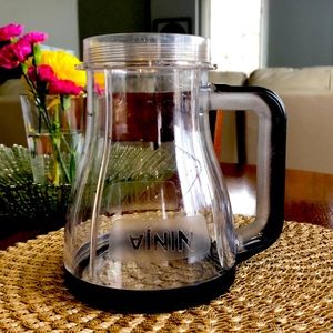 Nitrate ninja pitcher 48oz - works with the ninja blade.